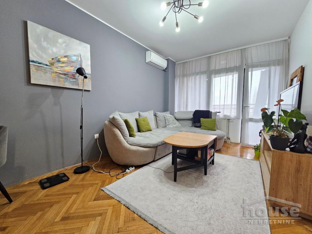 Slika 4 - Stan,NOVI SAD,BULEVAR,kv: 49.00, € 137200, ID: 1063450