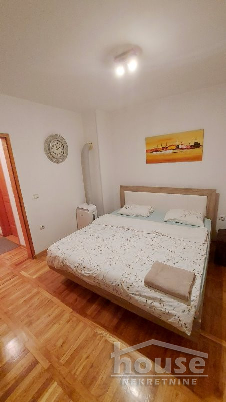 Slika 4 - Stan,NOVI SAD,BULEVAR,kv: 30.00, € 108150, ID: 1062210