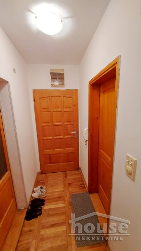 Slika 2 - Stan,NOVI SAD,BULEVAR,kv: 30.00, € 108150, ID: 1062210