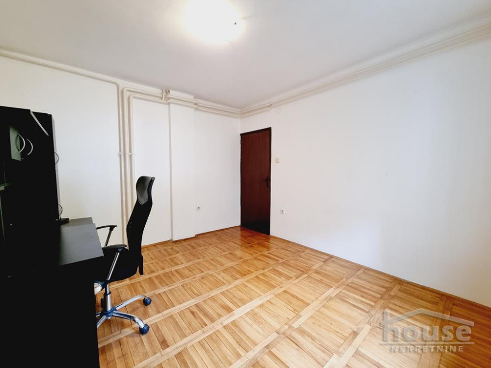 Slika 2 - Stan,NOVI SAD,CENTAR,kv: 26.00, € 112450, ID: 1063487