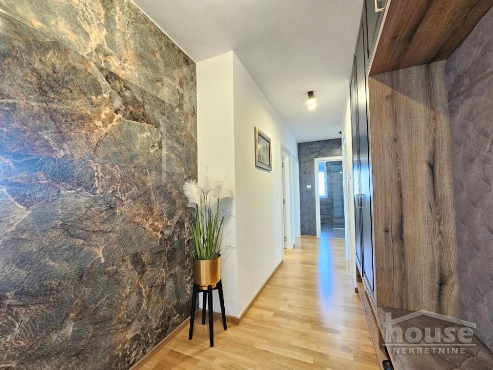 Slika 9 - Stan,NOVI SAD,SAJAM,kv: 75.00, € 298000, ID: 1062695