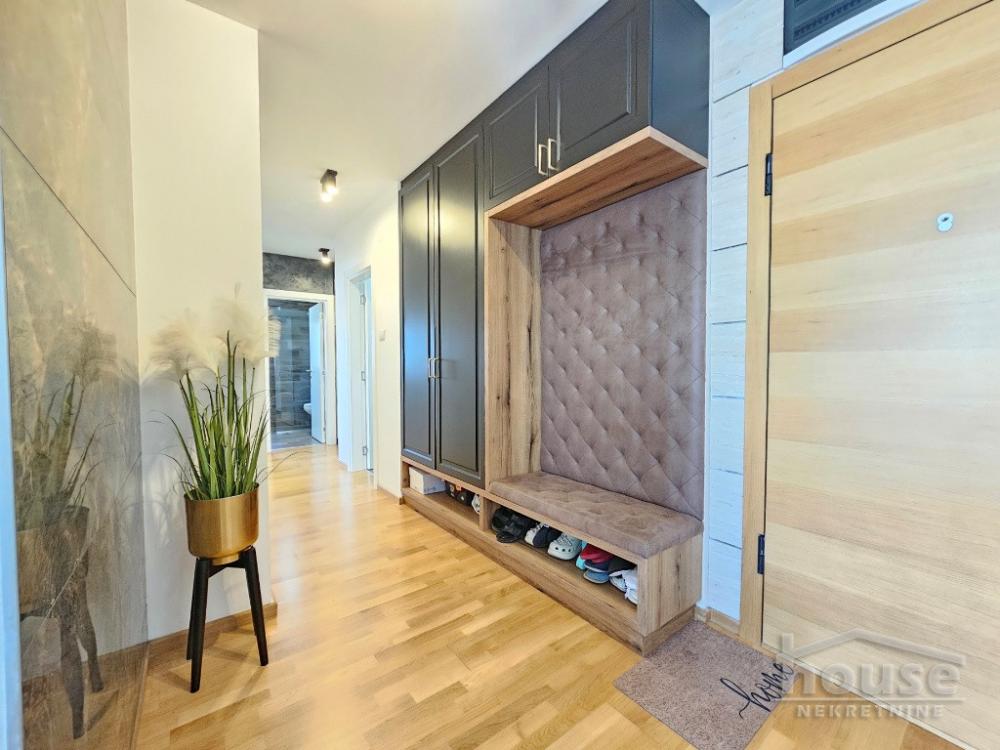 Slika 8 - Stan,NOVI SAD,SAJAM,kv: 75.00, € 298000, ID: 1062695