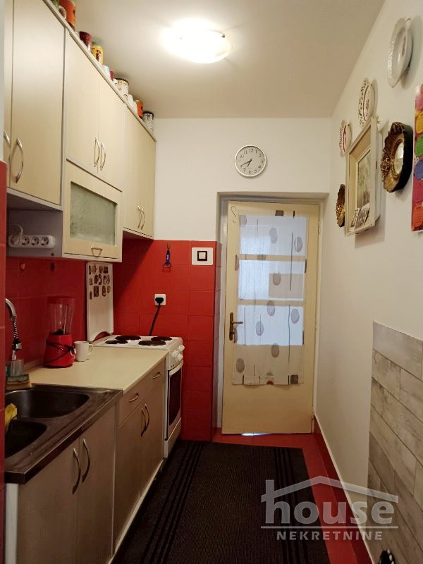 Slika 10 - Stan,NOVI SAD,PODBARA,kv: 48.00, € 120000, ID: 1061732