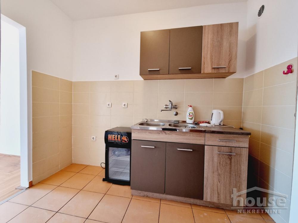 Slika 4 - Stan,NOVI SAD,BULEVAR,kv: 44.00, € 145000, ID: 1059932