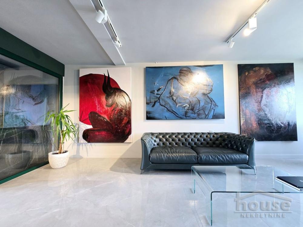 Slika 4 - Stan,NOVI SAD,CENTAR,kv: 69.00, € 515000, ID: 1063869