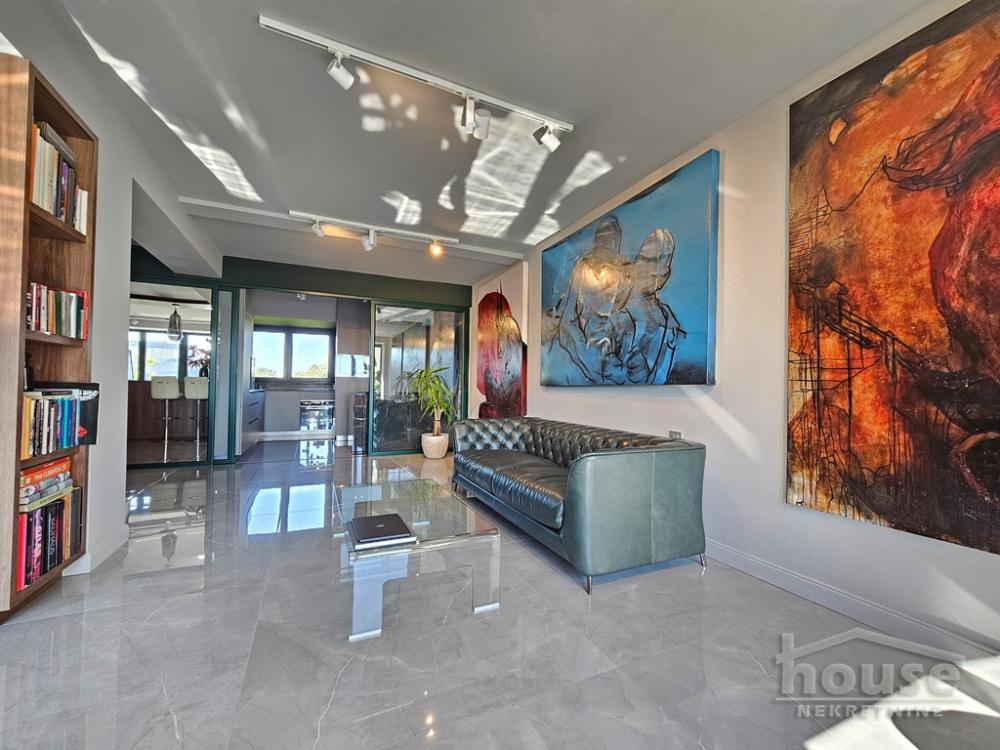 Slika 2 - Stan,NOVI SAD,CENTAR,kv: 69.00, € 515000, ID: 1063869