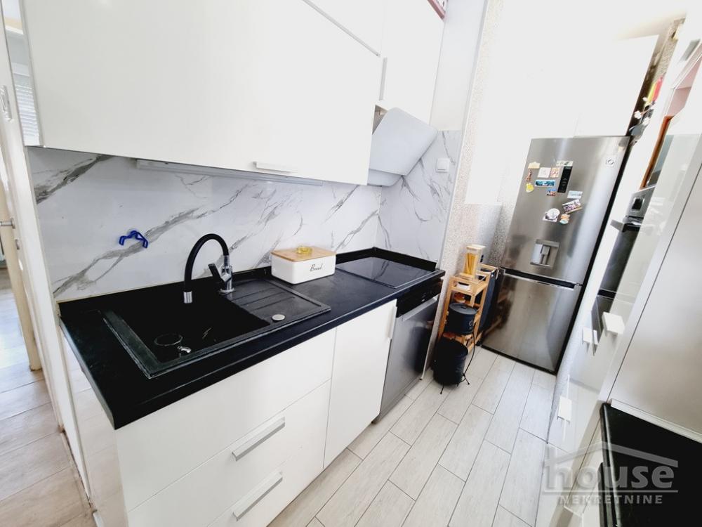 Slika 8 - Stan,NOVI SAD,LIMAN 1,kv: 72.00, € 220000, ID: 1063770