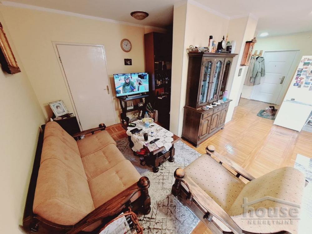 Slika 3 - Stan,NOVI SAD,BULEVAR,kv: 80.00, € 196000, ID: 1062856