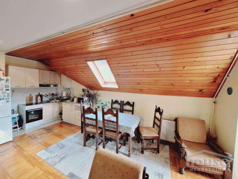 Slika 5 - Stan,NOVI SAD,BULEVAR,kv: 80.00, € 196000, ID: 1062856