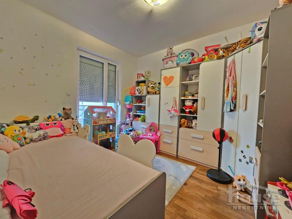 Slika 7 - Stan,NOVI SAD,ADICE,kv: 75.00, € 164800, ID: 1063745