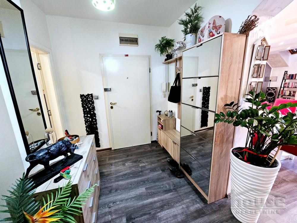 Slika 3 - Stan,NOVI SAD,NOVA DETELINARA,kv: 72.00, € 164800, ID: 1062986