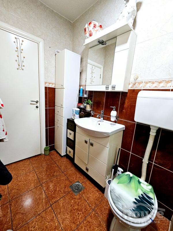 Slika 6 - Stan,NOVI SAD,NOVA DETELINARA,kv: 72.00, € 164800, ID: 1062986