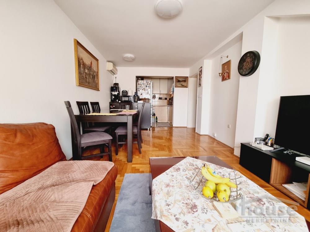 Slika 4 - Stan,NOVI SAD,PODBARA,kv: 87.00, € 195700, ID: 1042299