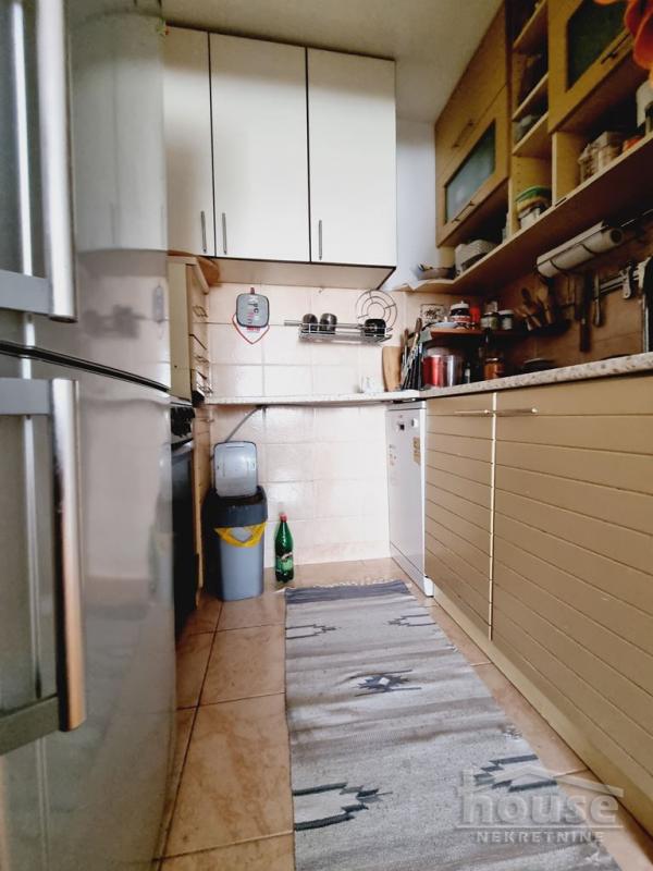 Slika 6 - Stan,NOVI SAD,PODBARA,kv: 87.00, € 195700, ID: 1042299