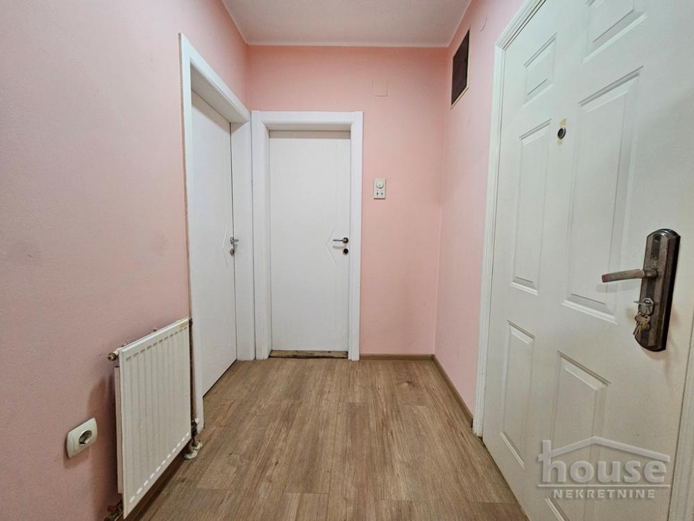 Slika 6 - Stan,NOVI SAD,BULEVAR,kv: 46.00, € 133900, ID: 1062999