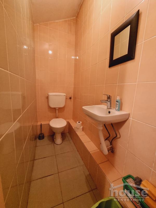 Slika 3 - Stan,NOVI SAD,BULEVAR,kv: 78.00, € 190000, ID: 1063769