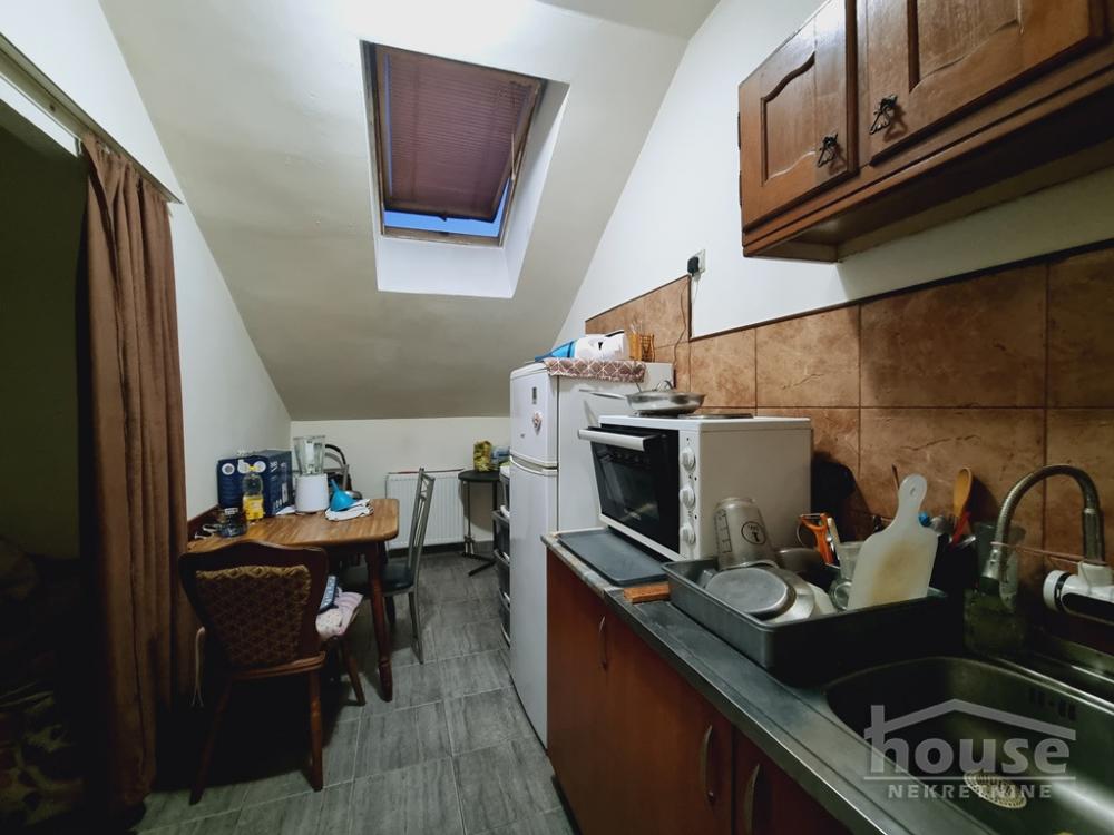 Slika 10 - Stan,NOVI SAD,BULEVAR,kv: 78.00, € 190000, ID: 1063769