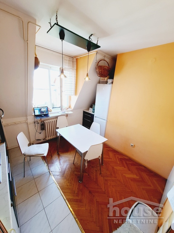 Slika 4 - Stan,NOVI SAD,CENTAR,kv: 52.00, € 124000, ID: 1060283