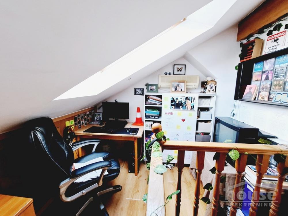 Slika 10 - Stan,NOVI SAD,CENTAR,kv: 52.00, € 124000, ID: 1060283