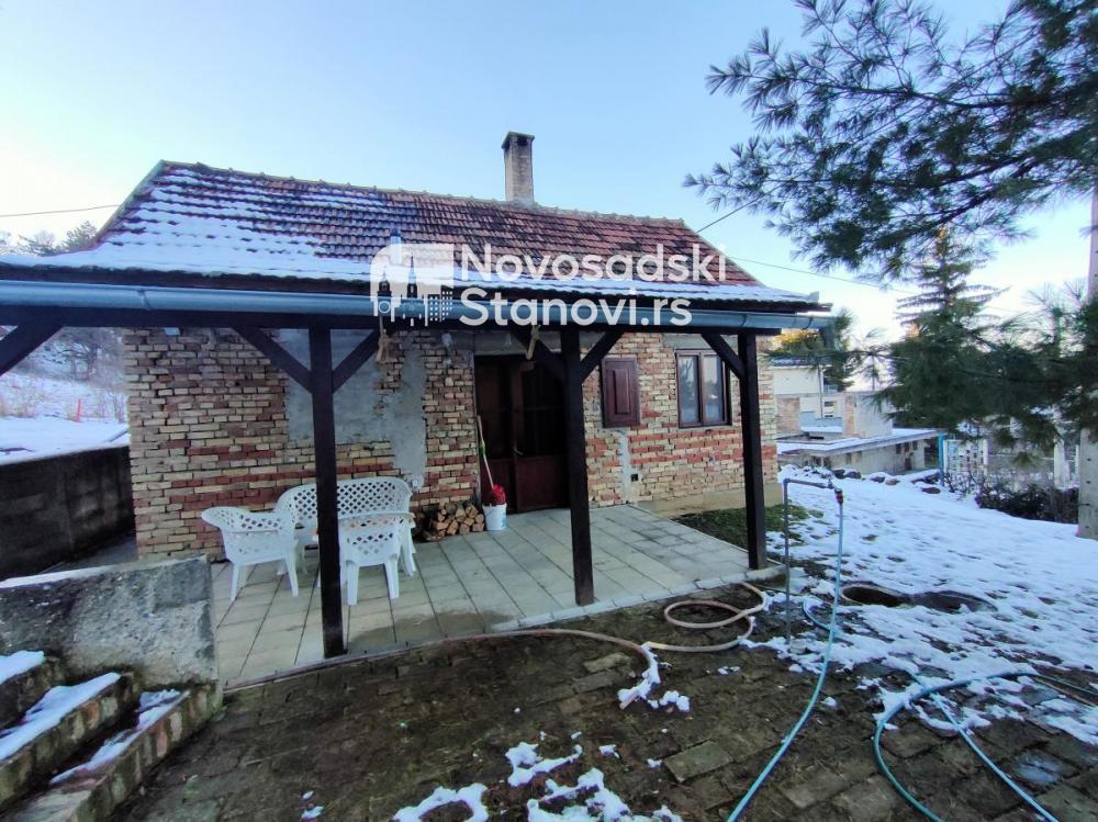 Glavna slika -Vikend kuća 47m Popovica glavni put