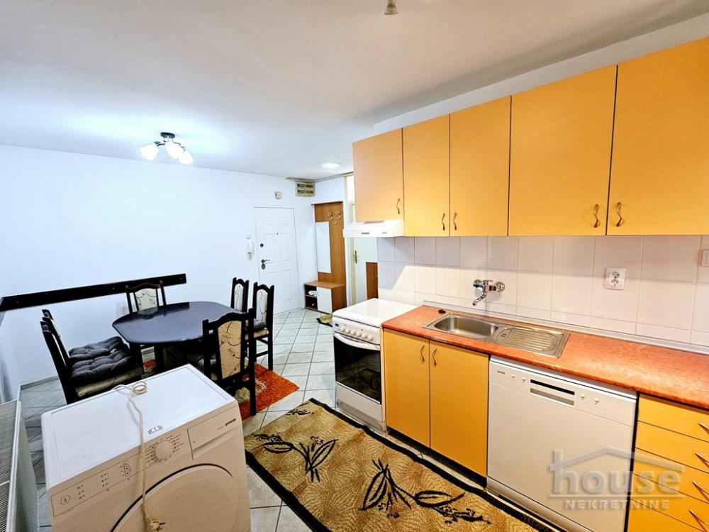 Slika 9 - Stan,NOVI SAD,GRBAVICA,kv: 53.00, € 152960, ID: 1063693