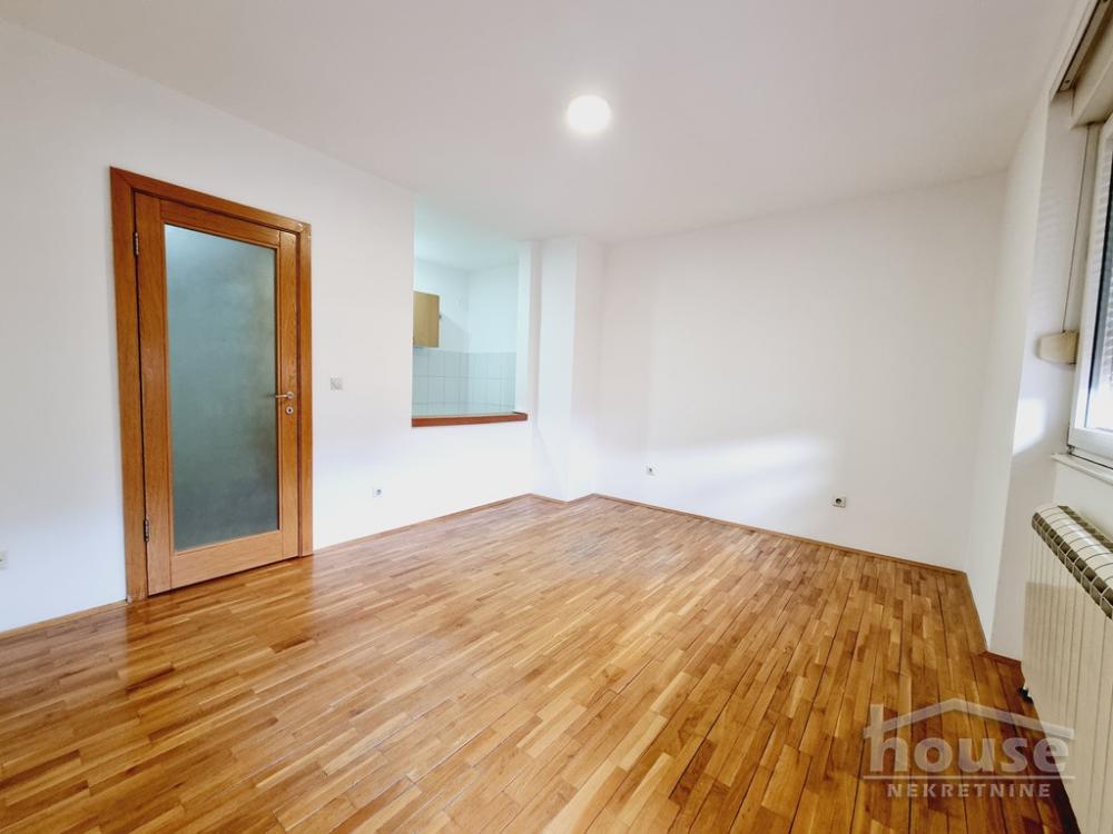 Slika 2 - Stan,NOVI SAD,CENTAR,kv: 32.00, € 107120, ID: 1062966