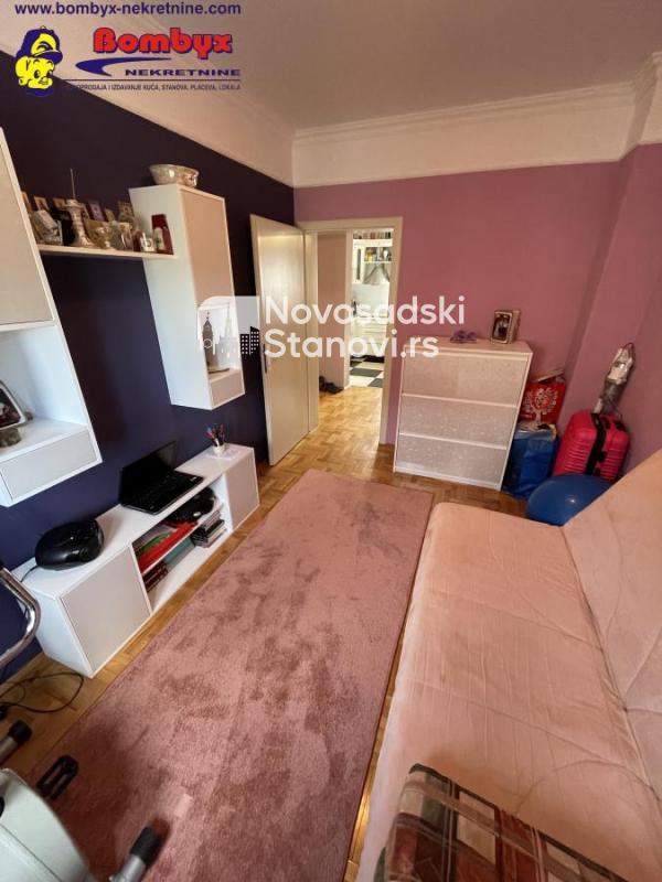 Slika 9 - Trosoban, 73m2, Adice Novi Sad, sa terasom, sa parkingom