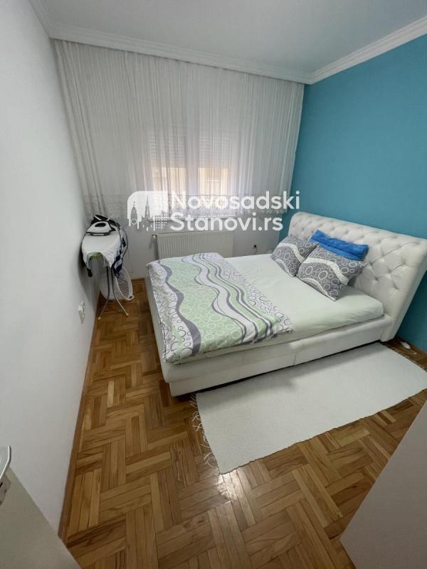 Slika 10 - Trosoban, 73m2, Adice Novi Sad, sa terasom, sa parkingom