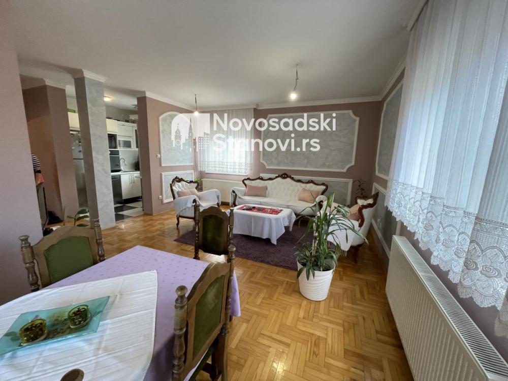 Slika 4 - Trosoban, 73m2, Adice Novi Sad, sa terasom, sa parkingom