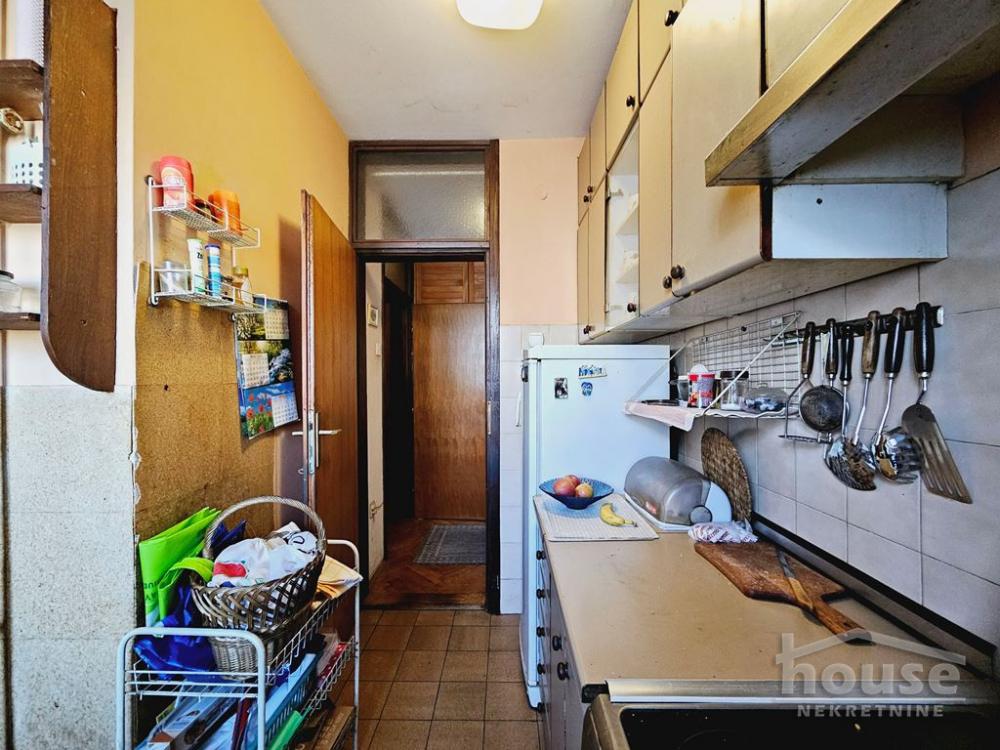 Slika 6 - Stan,NOVI SAD,CENTAR,kv: 99.00, € 198790, ID: 1061428