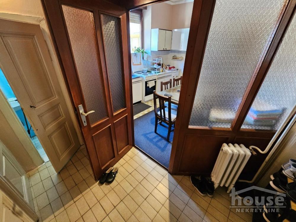 Slika 7 - Stan,NOVI SAD,CENTAR,kv: 88.00, € 199400, ID: 1063035