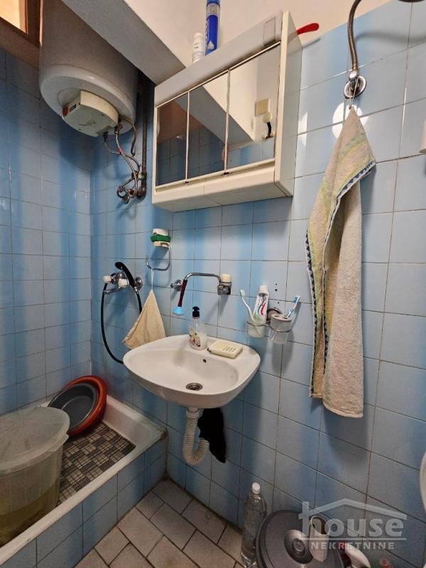 Slika 8 - Stan,NOVI SAD,CENTAR,kv: 88.00, € 199400, ID: 1063035