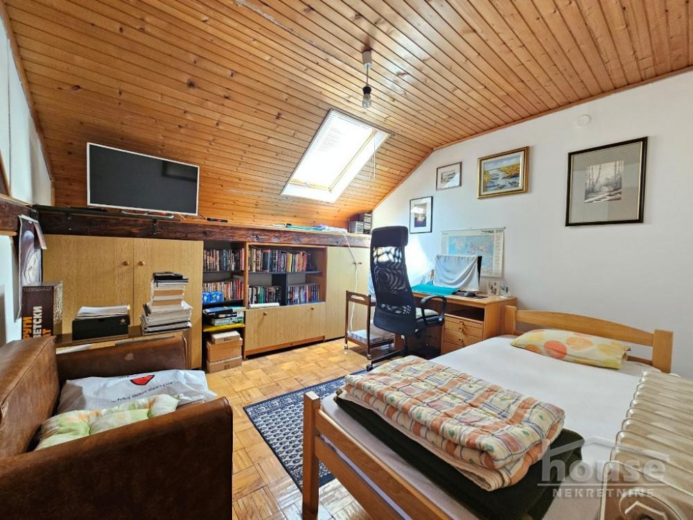 Slika 10 - Stan,NOVI SAD,CENTAR,kv: 88.00, € 199400, ID: 1063035