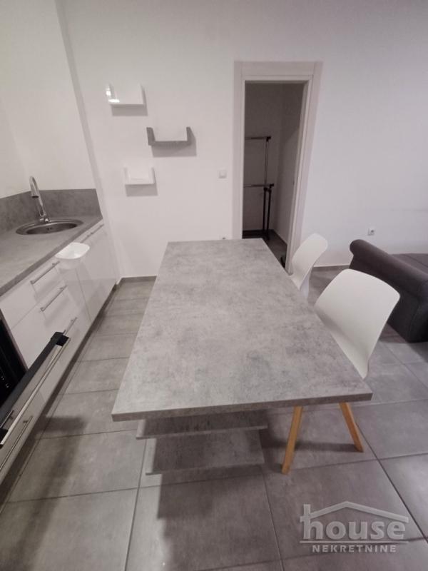 Slika 3 - Stan,NOVI SAD,SALAJKA,kv: 43.00, € 140000, ID: 1063576