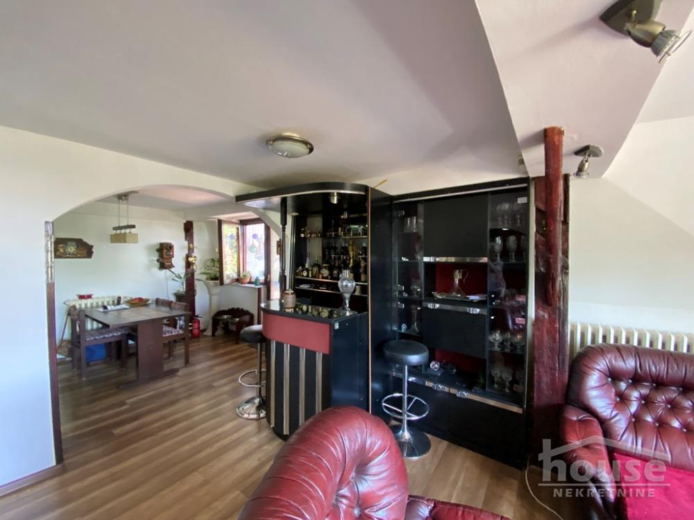 Slika 5 - Stan,NOVI SAD,CARA DUŠANA,kv: 110.00, € 236900, ID: 1060284