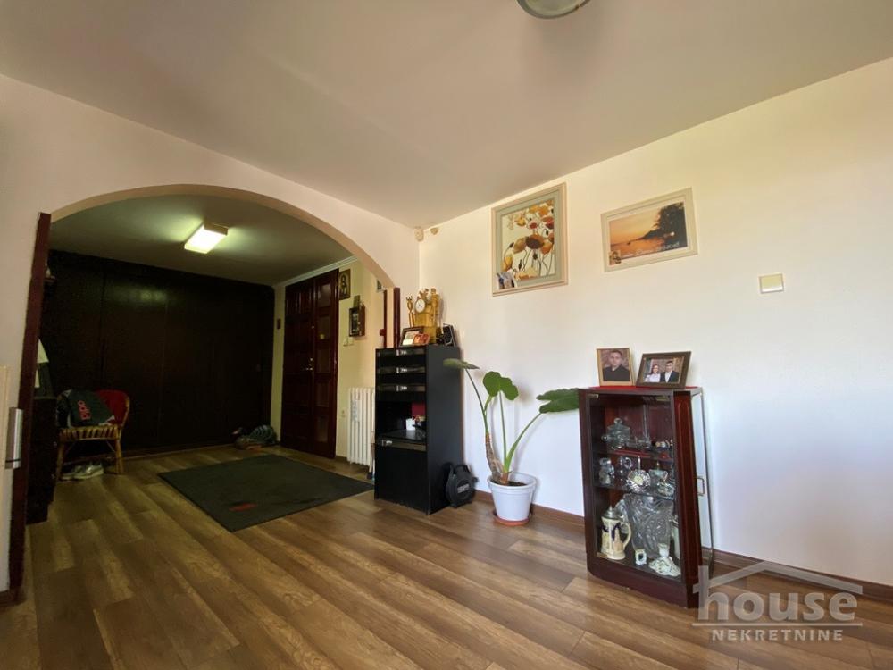 Slika 7 - Stan,NOVI SAD,CARA DUŠANA,kv: 110.00, € 236900, ID: 1060284