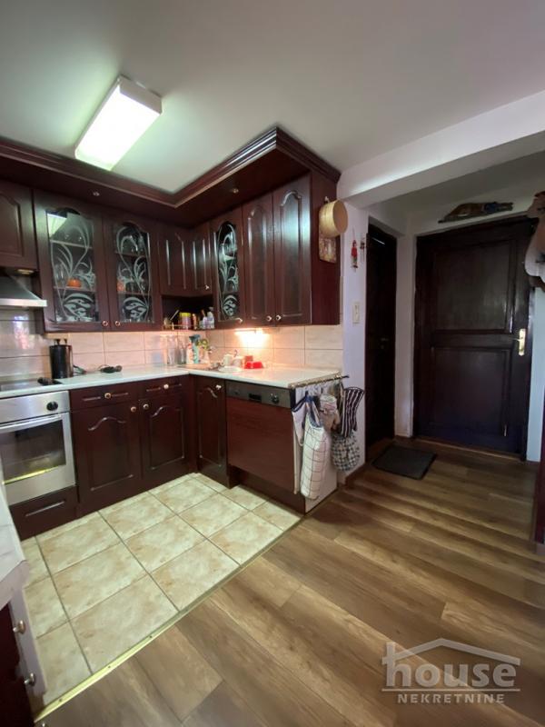 Slika 11 - Stan,NOVI SAD,CARA DUŠANA,kv: 110.00, € 236900, ID: 1060284