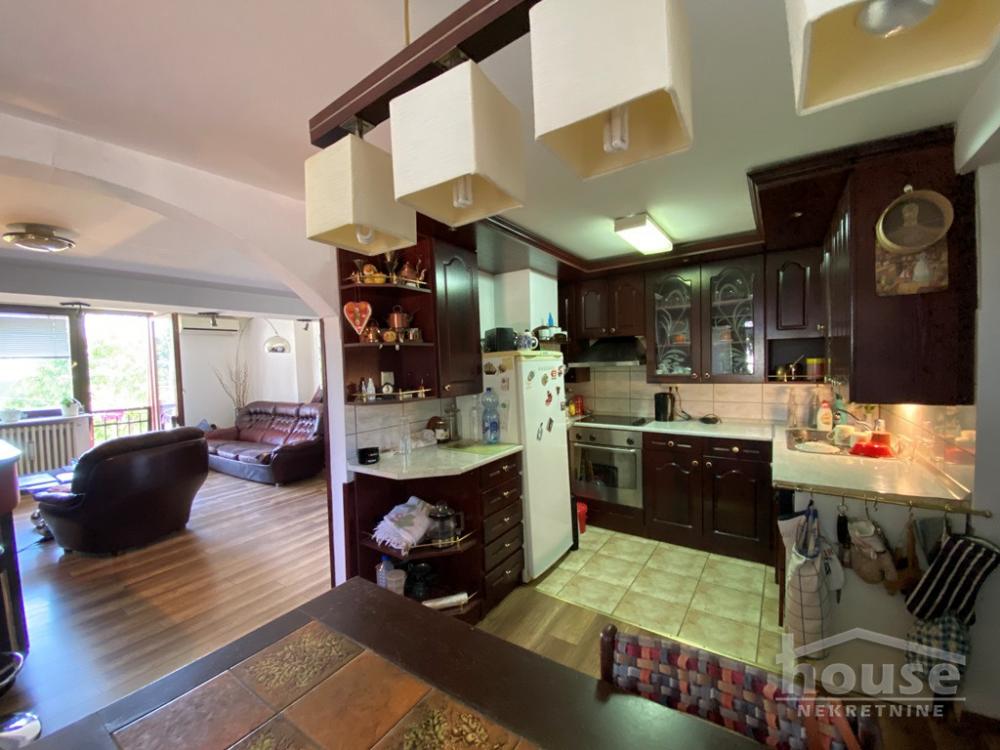 Slika 9 - Stan,NOVI SAD,CARA DUŠANA,kv: 110.00, € 236900, ID: 1060284