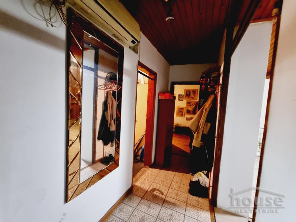 Slika 3 - Stan,NOVI SAD,CENTAR,kv: 73.00, € 128750, ID: 1062384