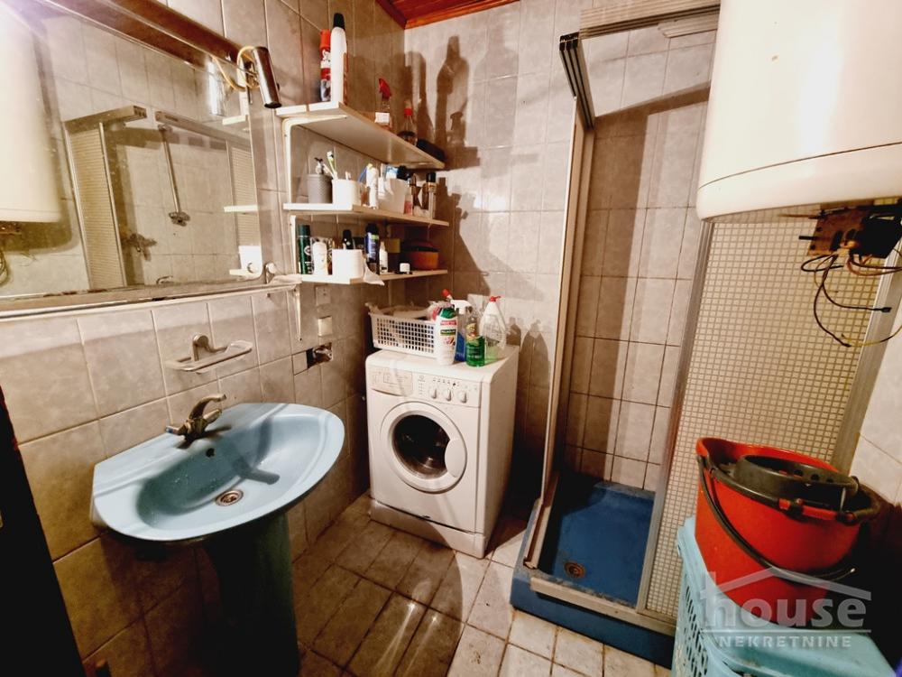 Slika 8 - Stan,NOVI SAD,CENTAR,kv: 73.00, € 128750, ID: 1062384