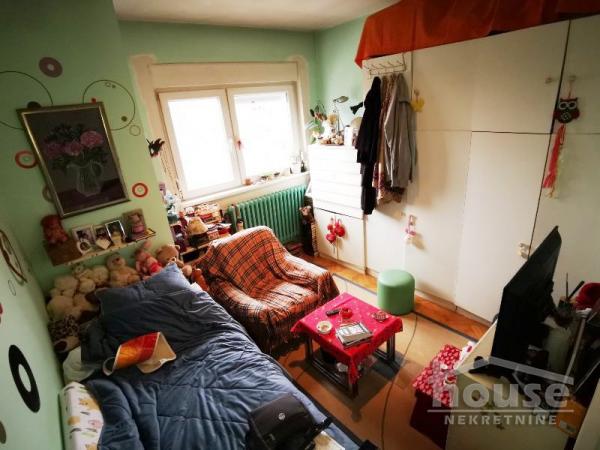 Slika 4 - Stan,NOVI SAD,BULEVAR,kv: 79.00, € 200000, ID: 1055709