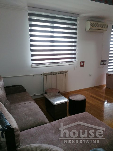 Slika 2 - Stan,NOVI SAD,BULEVAR,kv: 89.00, € 165000, ID: 1038426