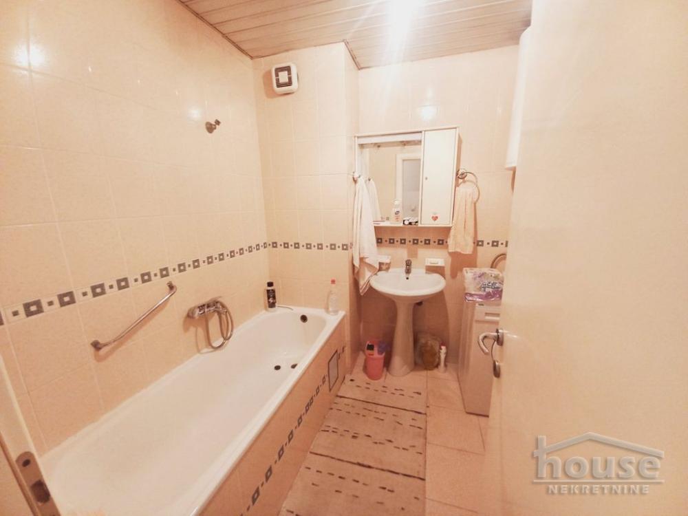 Slika 9 - Stan,NOVI SAD,GRBAVICA,kv: 46.00, € 135000, ID: 1062025