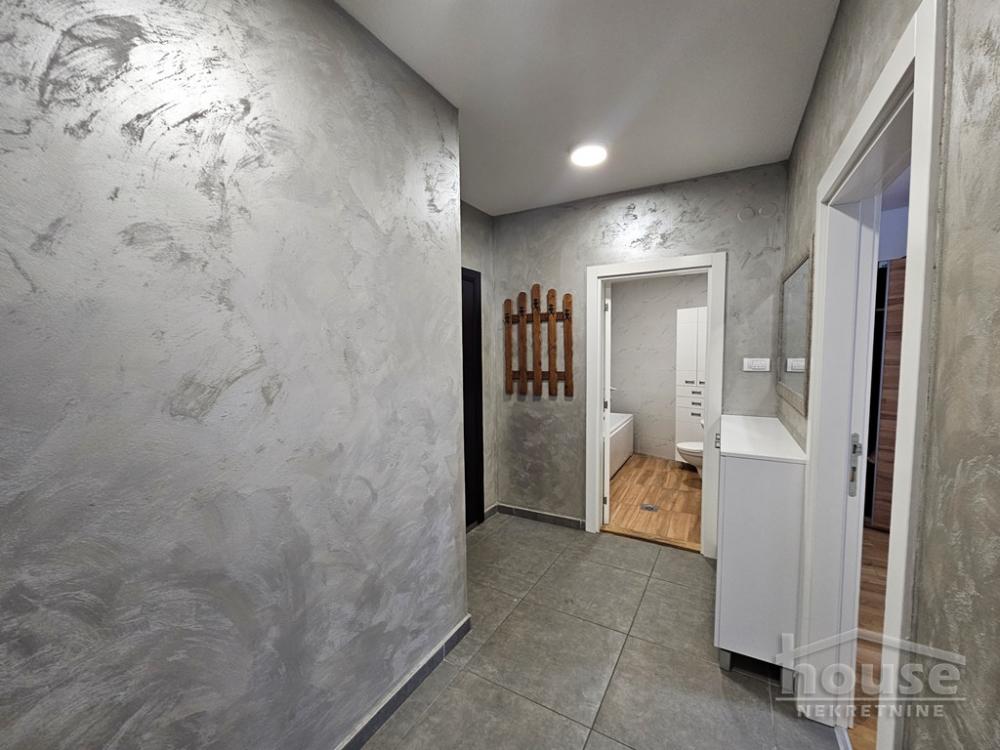 Slika 11 - Stan,NOVI SAD,ZELEZNICKA STANICA,kv: 48.00, € 150000, ID: 1062852