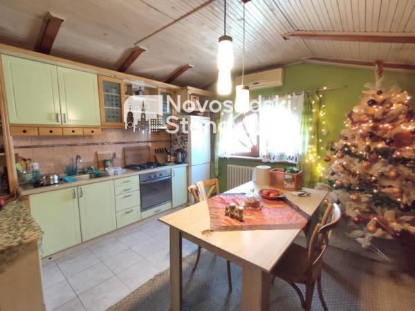 Glavna slika -Trosoban 84m /110m/ Hilandarska , kod Socijalnog Top Potkrovlje useljivo