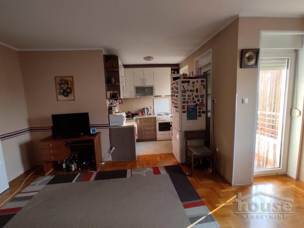 Slika 5 - Stan,NOVI SAD,TELEP,kv: 70.00, € 160000, ID: 1059392