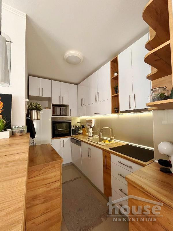 Slika 10 - Stan,NOVI SAD,NOVO NASELJE,kv: 100.00, € 260000, ID: 1061743