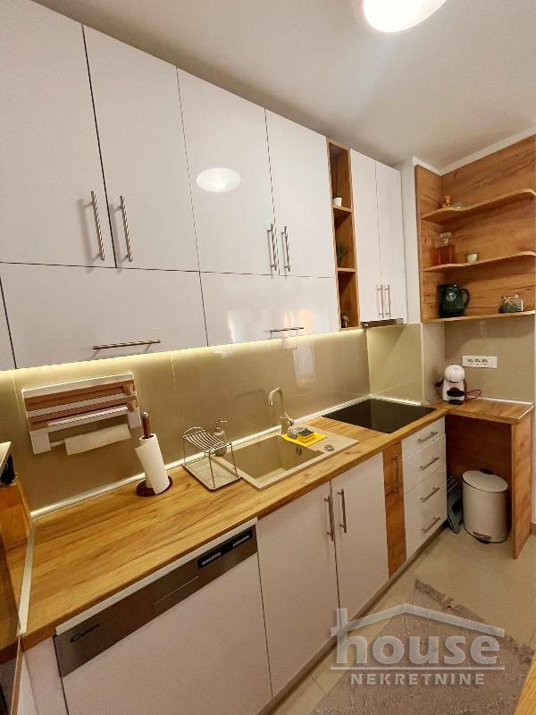 Slika 8 - Stan,NOVI SAD,NOVO NASELJE,kv: 100.00, € 260000, ID: 1061743