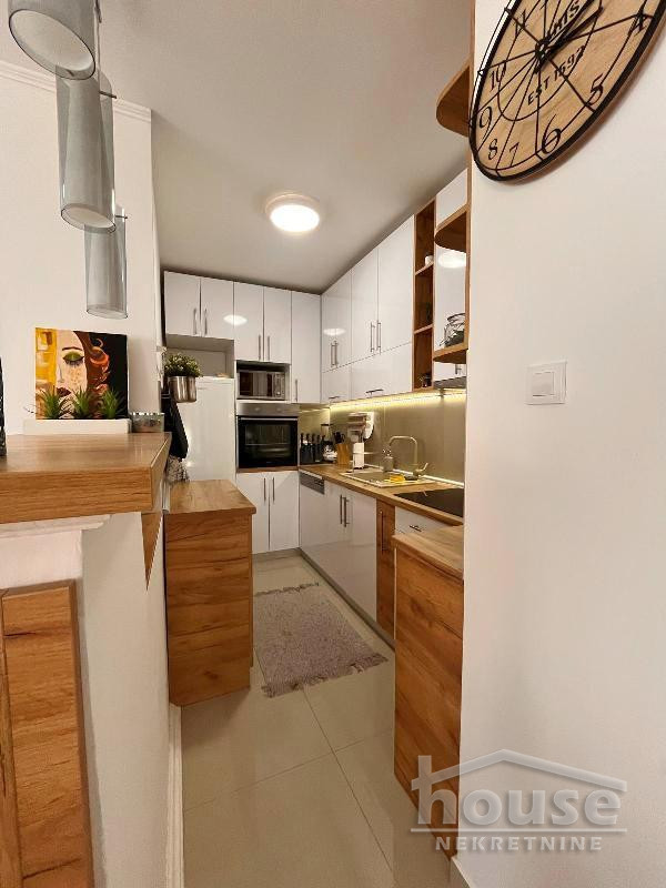 Slika 9 - Stan,NOVI SAD,NOVO NASELJE,kv: 100.00, € 260000, ID: 1061743