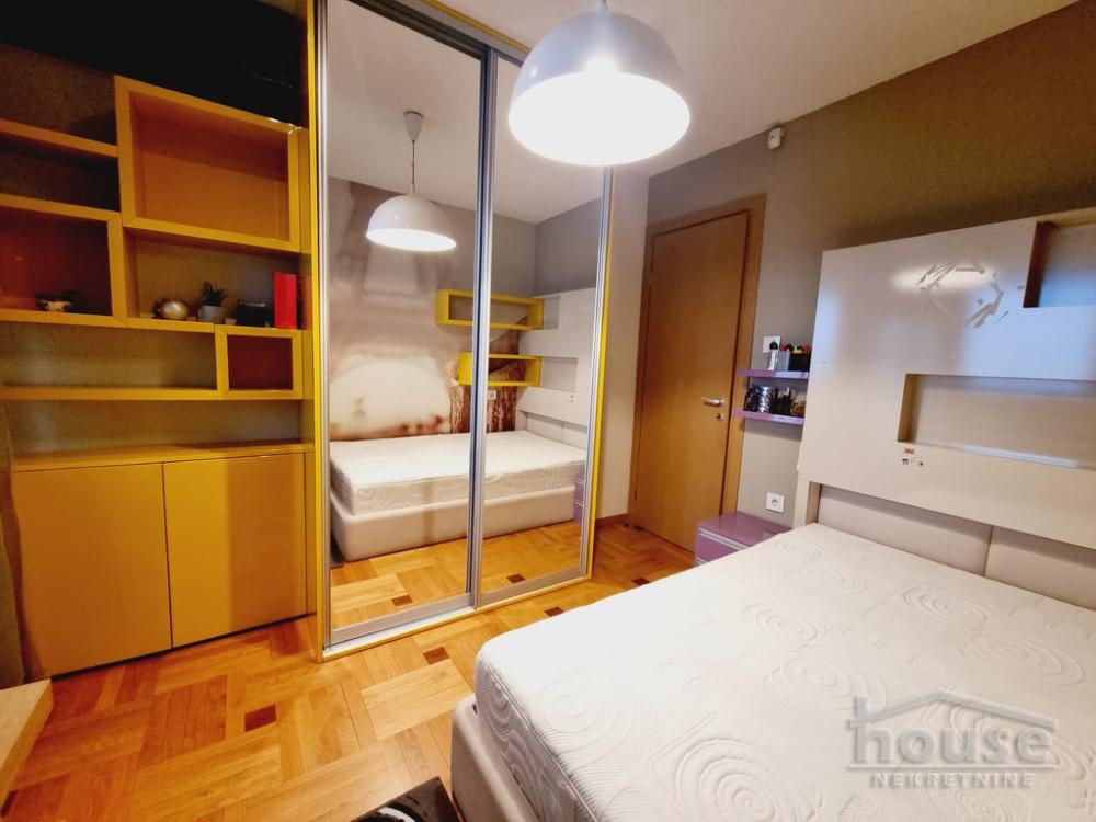 Slika 9 - Stan,NOVI SAD,TELEP,kv: 120.00, € 321360, ID: 1063215